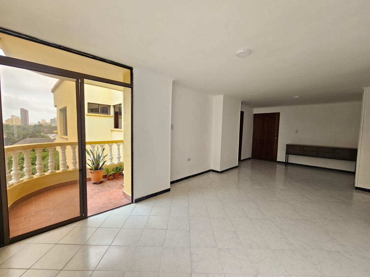 Apartamento en venta Atlántico Barranquilla Boston 92 m2 Habitaciones 4 Baños 3 Garajes 2 Precio $295000000