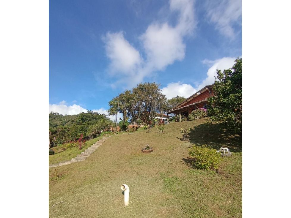 Finca en venta Valle Del Cauca Dagua Dagua 120 m2 Habitaciones 3 Baños 2 Garajes 5 Precio $350000000