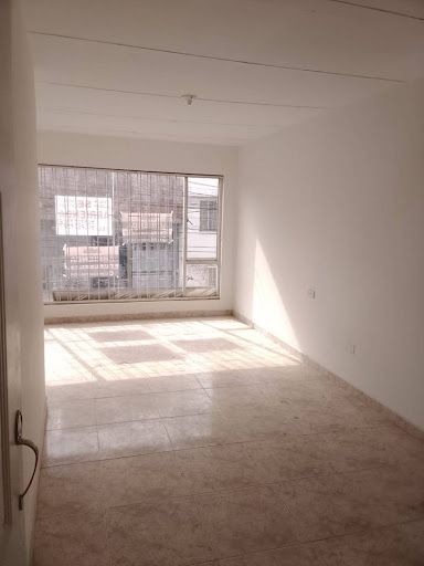 Local en arriendo Cundinamarca Bogotá Las Flores 45 m2 Habitaciones 0 Baños 1 Garajes 0 Precio $1350000