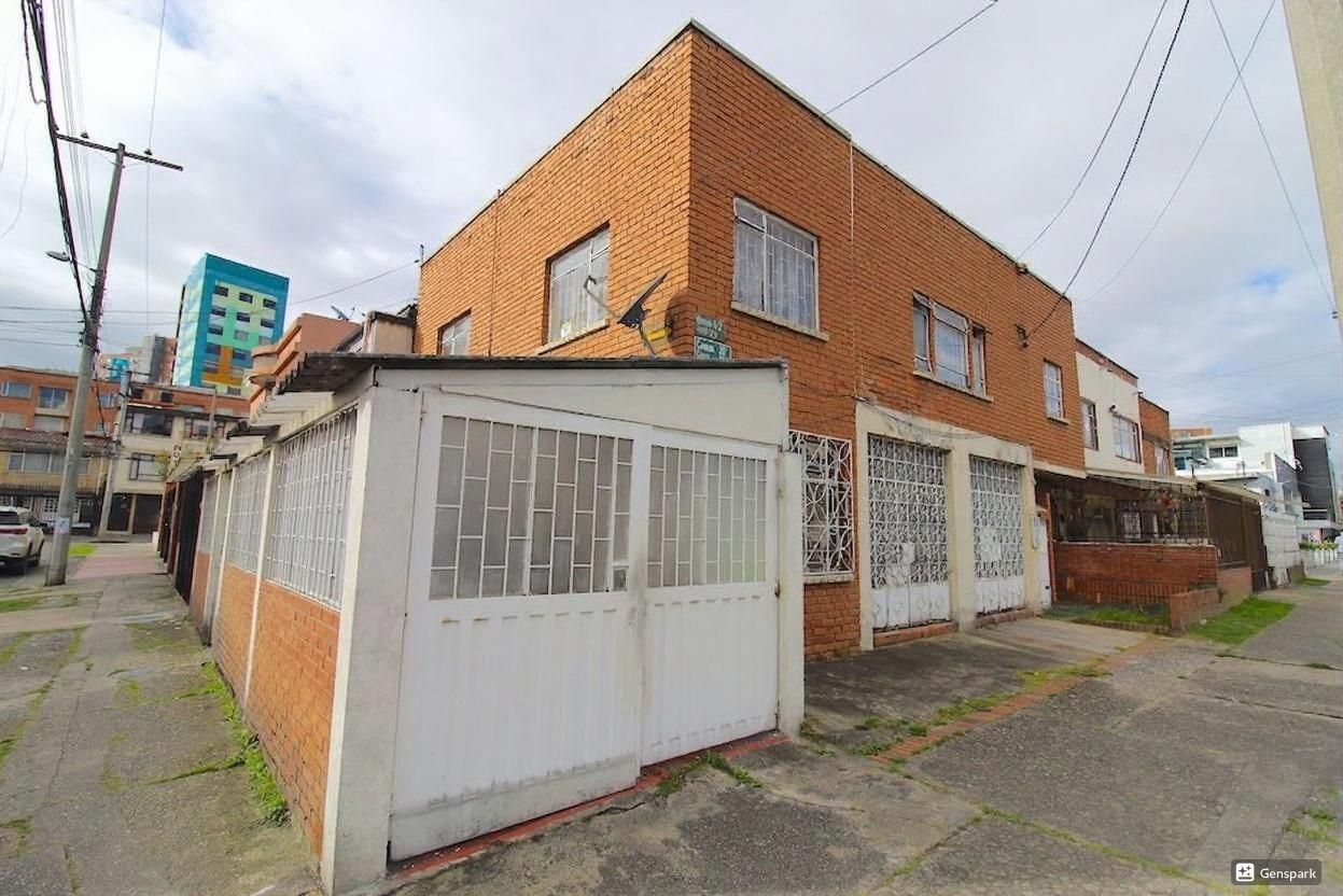 Casa en venta Cundinamarca Bogotá Quinta Paredes 198 m2 Habitaciones 4 Baños 5 Garajes 2 Precio $1050000000