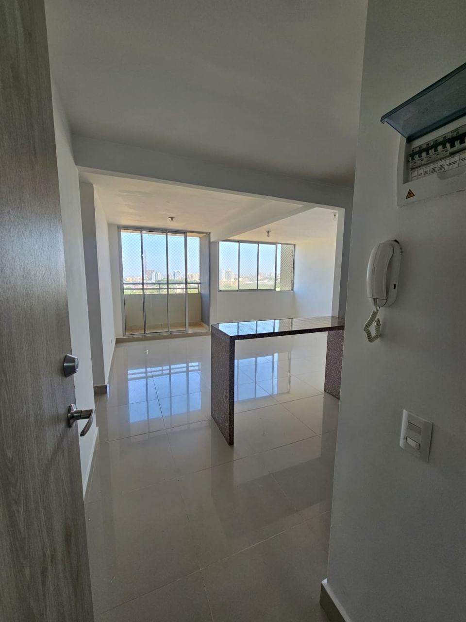 Apartamento en venta Atlántico Barranquilla Cr Madeira 75 m2 Habitaciones 3 Baños 2 Garajes 1 Precio $379000000