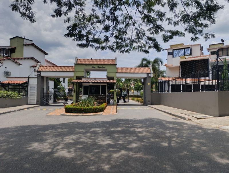 Casa en venta Meta Villavicencio Cr Los Remansos 130 m2 Habitaciones 4 Baños 4 Garajes 1 Precio $382000000