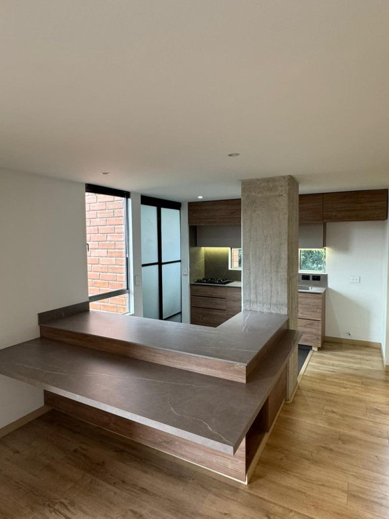 Apartamento en arriendo Antioquia Medellín El Diamante No2 80 m2 Habitaciones 2 Baños 2 Garajes 1 Precio $5000000
