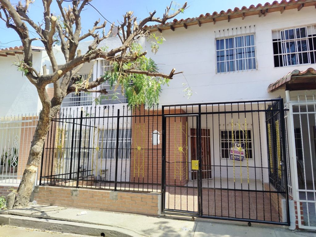 Casa en arriendo Magdalena Santa Marta Ub Sierra Adentro 108 m2 Habitaciones 3 Baños 3 Garajes 1 Precio $1700000