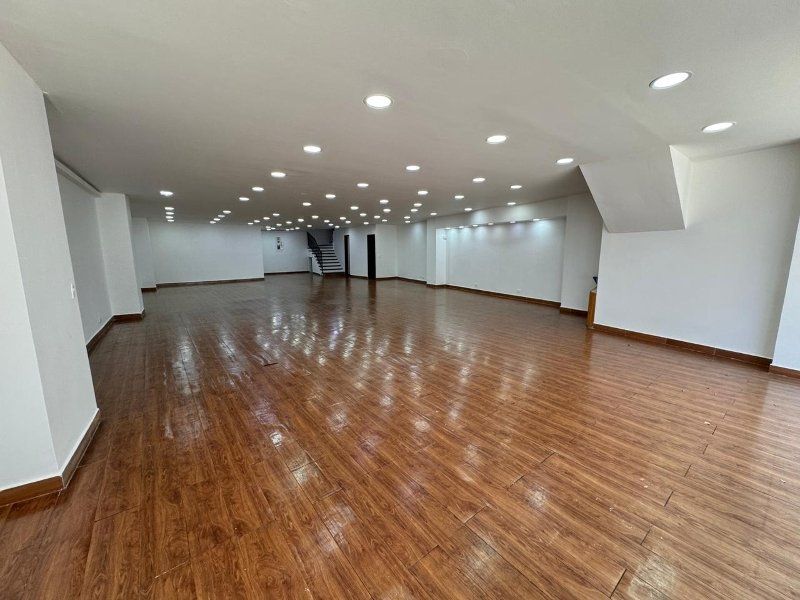 Local en arriendo Antioquia Envigado Orense 200 m2 Habitaciones 0 Baños 1 Garajes 0 Precio $11000000