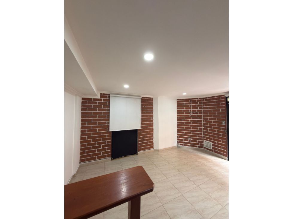 Apartaestudio en arriendo Antioquia Medellín Los Alcazares 30 m2 Habitaciones 1 Baños 1 Garajes 0 Precio $1200000
