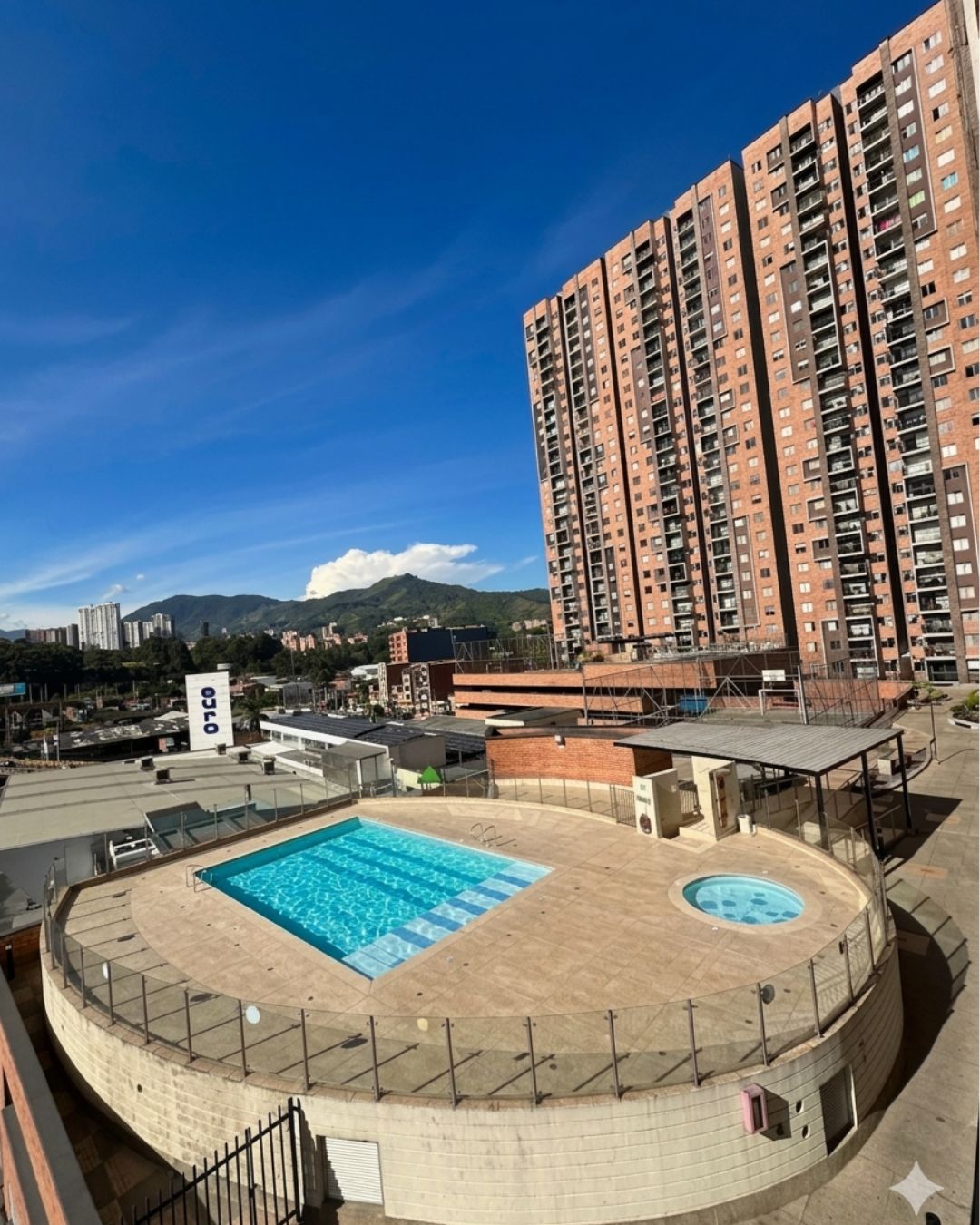 Apartamento en arriendo Antioquia Sabaneta Calle Larga 65 m2 Habitaciones 2 Baños 2 Garajes 1 Precio $2500000