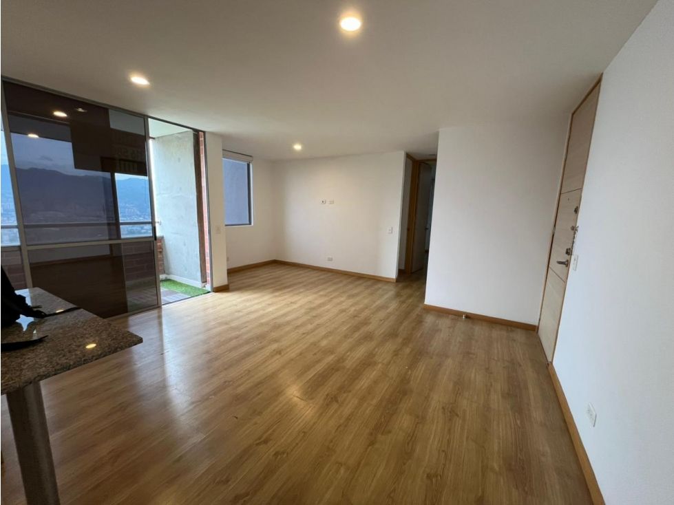 Apartamento en arriendo Antioquia Envigado El Esmeraldal 70 m2 Habitaciones 2 Baños 2 Garajes 1 Precio $3800000