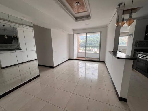 Apartamento en arriendo Antioquia Itagüí Camparola 70 m2 Habitaciones 3 Baños 2 Garajes 1 Precio $2500000