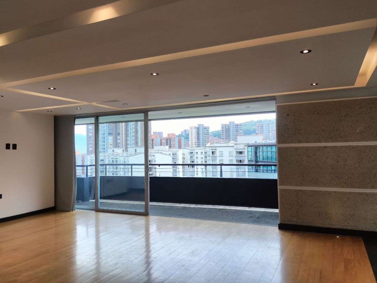 Apartamento en arriendo Antioquia Medellín La Florida 139 m2 Habitaciones 2 Baños 3 Garajes 2 Precio $5200000