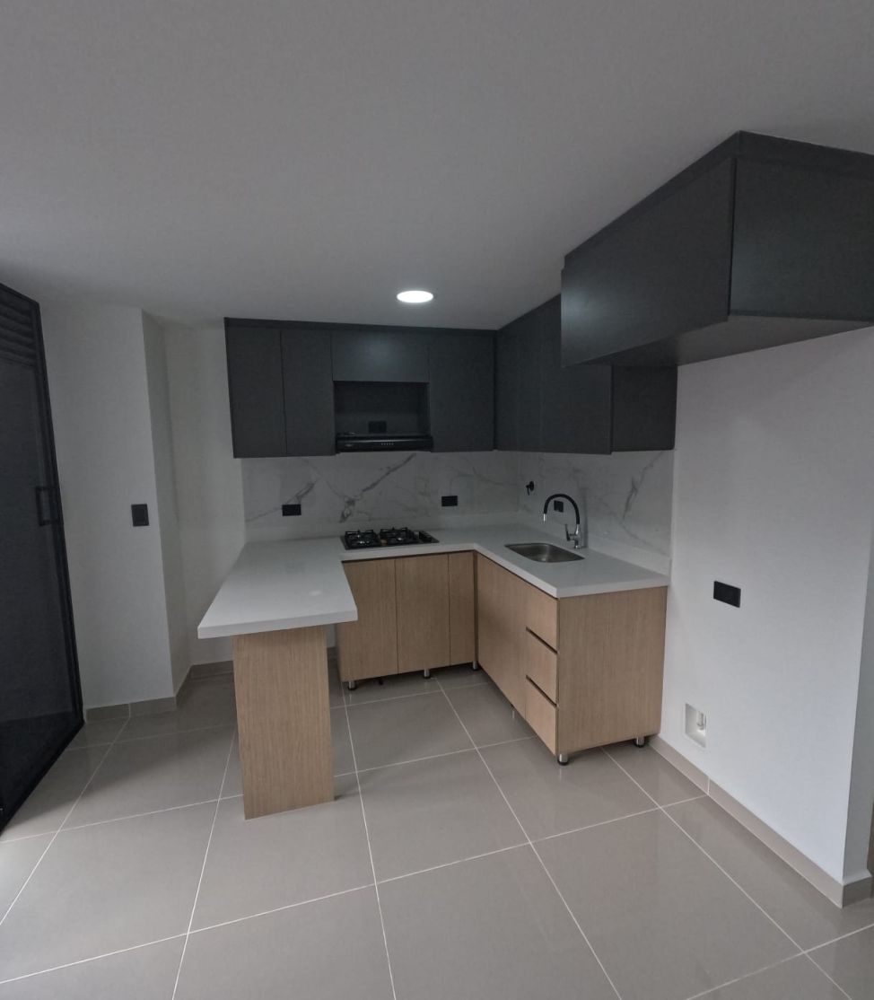 Apartamento en arriendo Antioquia Itagüí Pilsen 85 m2 Habitaciones 3 Baños 2 Garajes 0 Precio $2500000