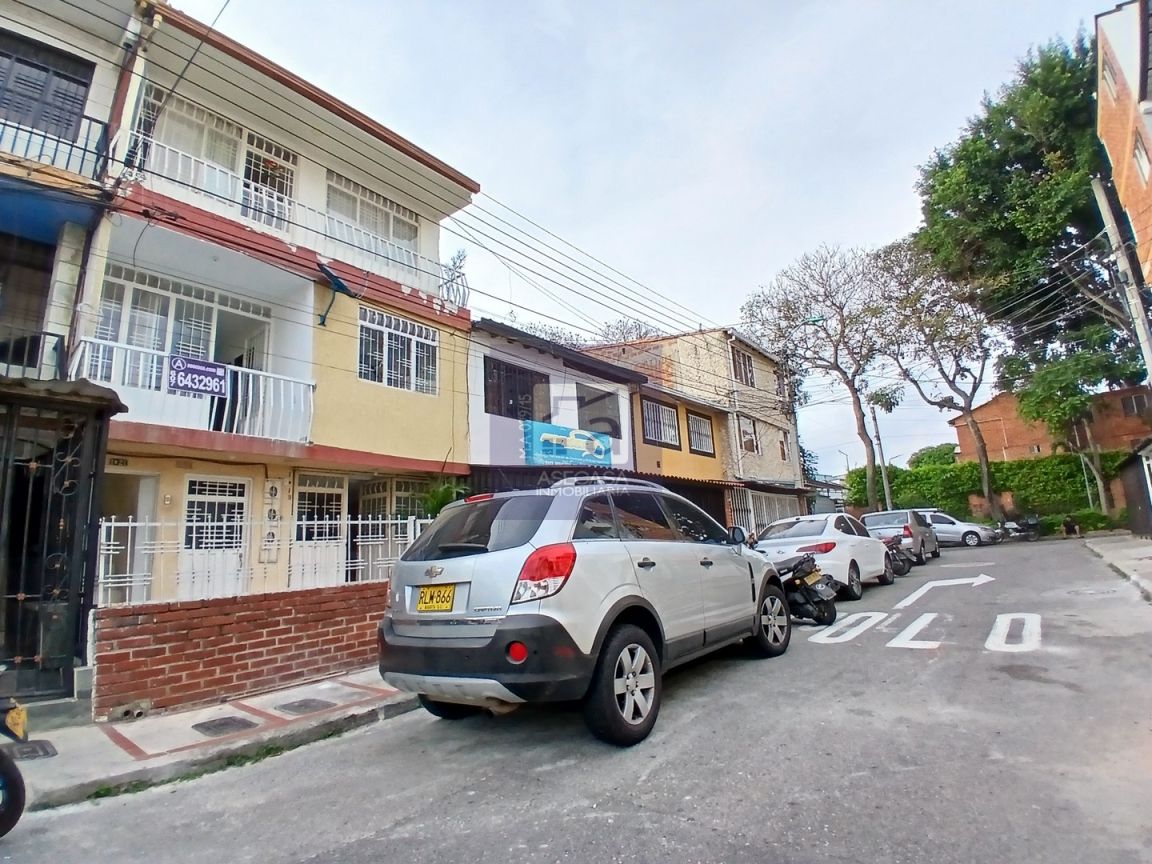 Apartamento en arriendo Santander Bucaramanga Mutis 98 m2 Habitaciones 3 Baños 2 Garajes 1 Precio $1600000