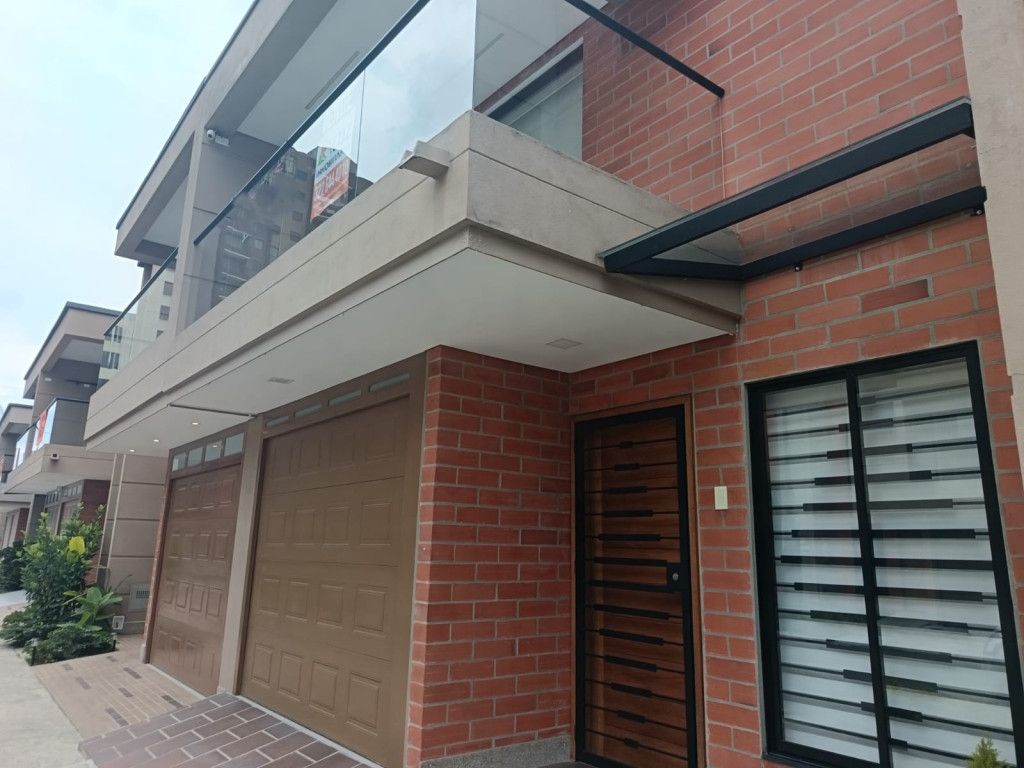 Casa en venta Antioquia Rionegro Centro 160 m2 Habitaciones 3 Baños 3 Garajes 1 Precio $990000000