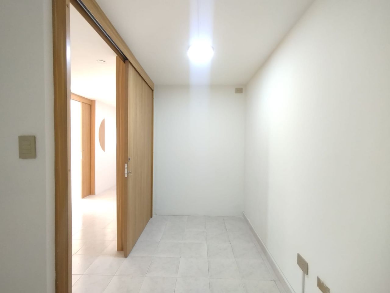 Oficina en arriendo Risaralda Pereira Jardin De Velez Y Velez 50 m2 Habitaciones 0 Baños 1 Garajes 0 Precio $1850000