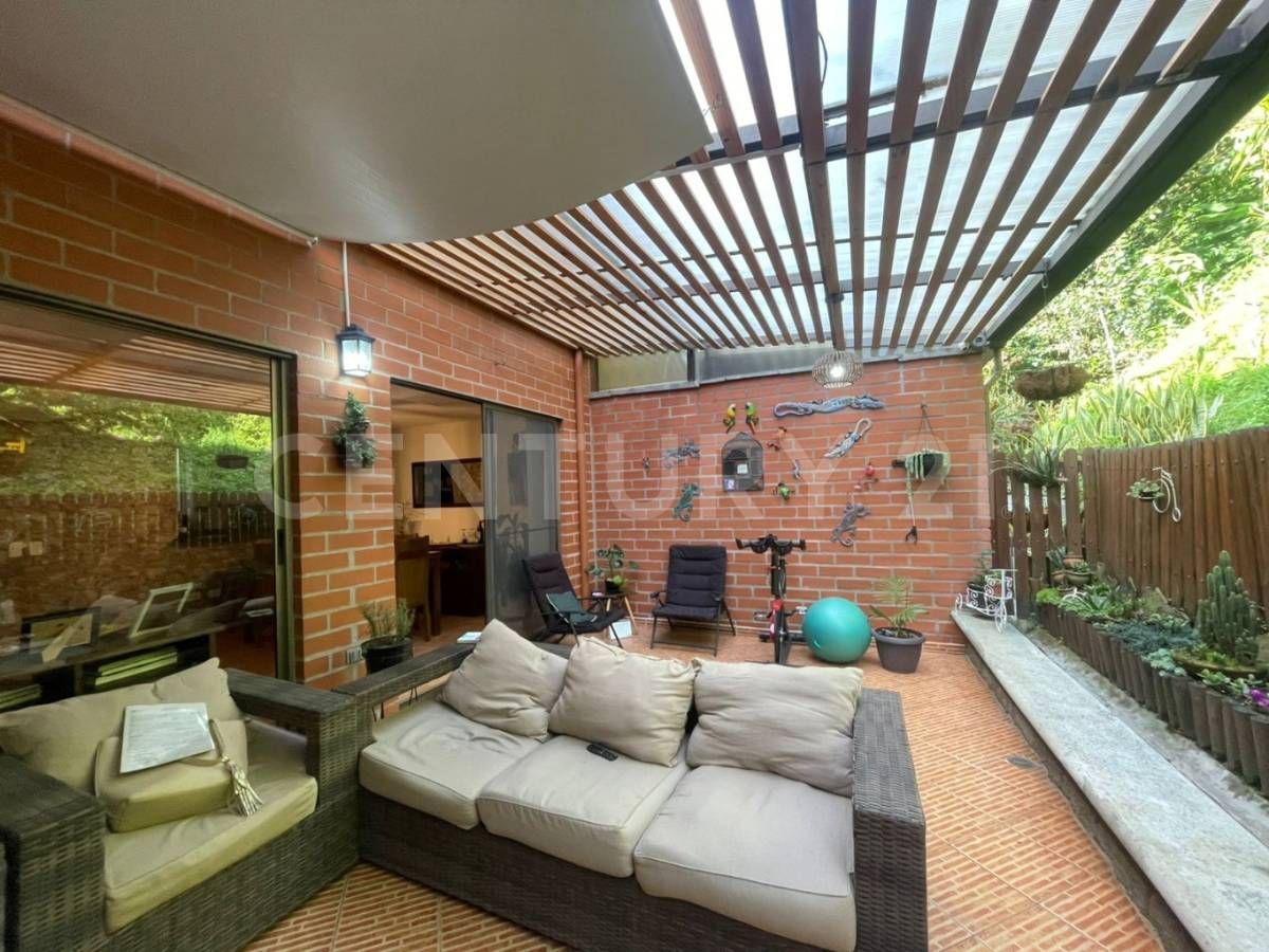 Casa en venta Antioquia Envigado El Esmeraldal 146 m2 Habitaciones 3 Baños 3 Garajes 2 Precio $1180000000