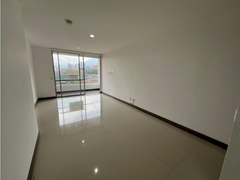 Apartamento en arriendo Antioquia Envigado El Esmeraldal 70 m2 Habitaciones 2 Baños 2 Garajes 1 Precio $4000000