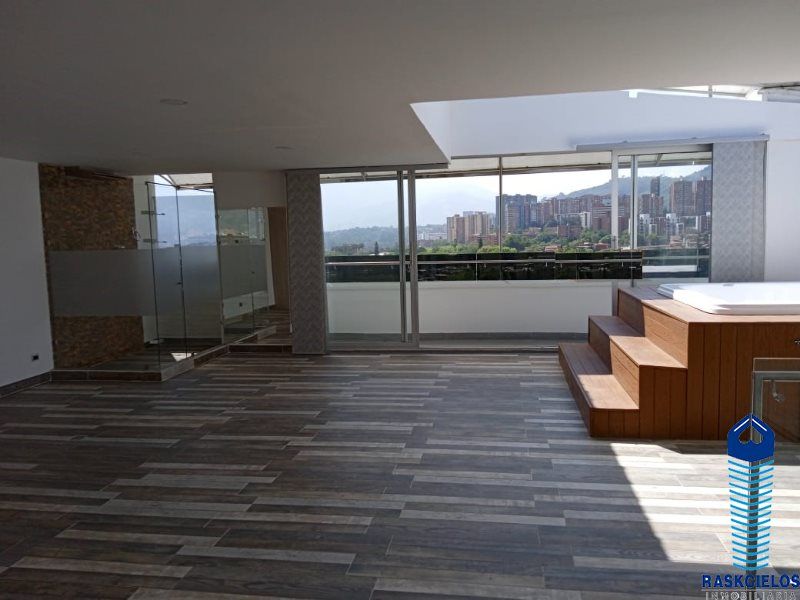 Apartamento en venta Antioquia Medellín San Bernardo 311 m2 Habitaciones 4 Baños 4 Garajes 2 Precio $1800000000