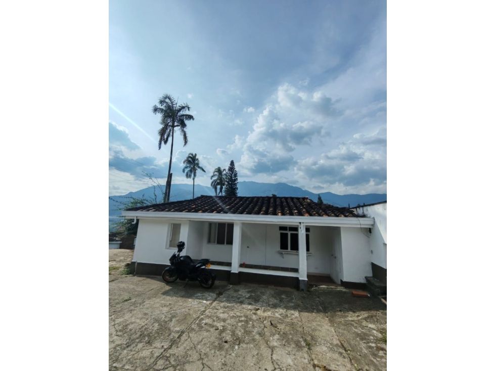 Casa en arriendo Antioquia Copacabana Copacabana 80 m2 Habitaciones 3 Baños 1 Garajes 4 Precio $4000000