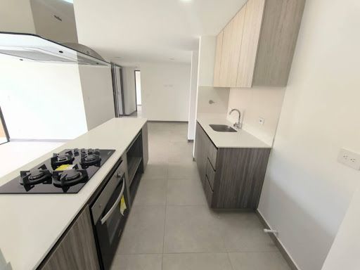 Apartamento en arriendo Antioquia Envigado San José 84 m2 Habitaciones 3 Baños 2 Garajes 2 Precio $4200000
