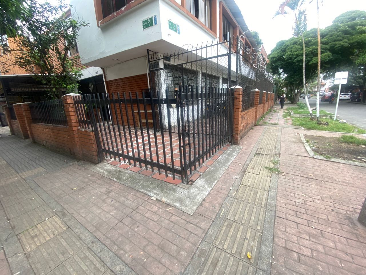 Casa en arriendo Valle Del Cauca Cali 3 De Julio 262 m2 Habitaciones 4 Baños 2 Garajes 1 Precio $12500000