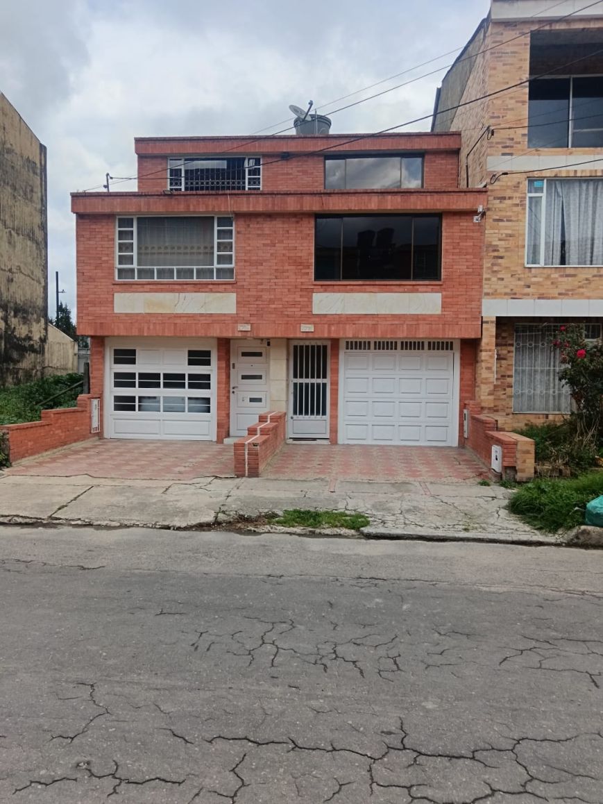 Casa en venta Cundinamarca Zipaquirá El Cedro 170 m2 Habitaciones 3 Baños 2 Garajes 1 Precio $550000000