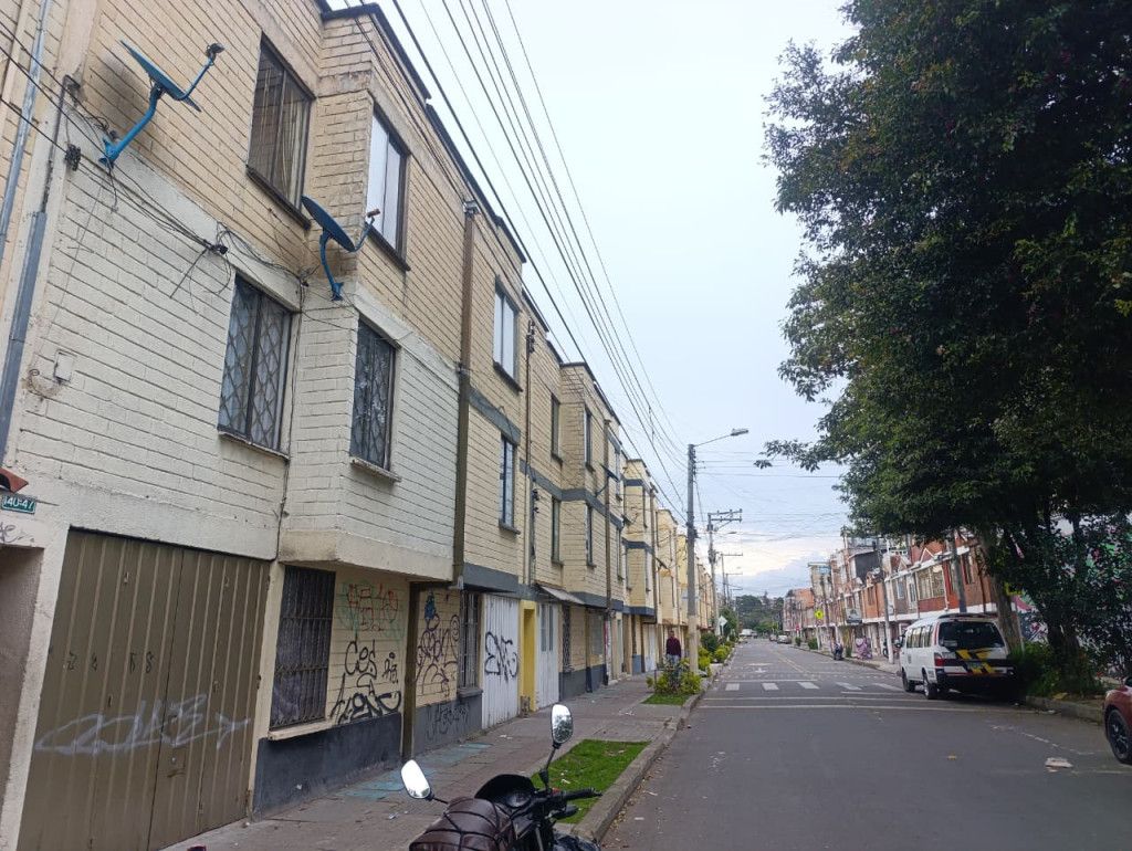 Apartamento en venta Cundinamarca Bogotá El Poa 55 m2 Habitaciones 3 Baños 1 Garajes 0 Precio $220000000