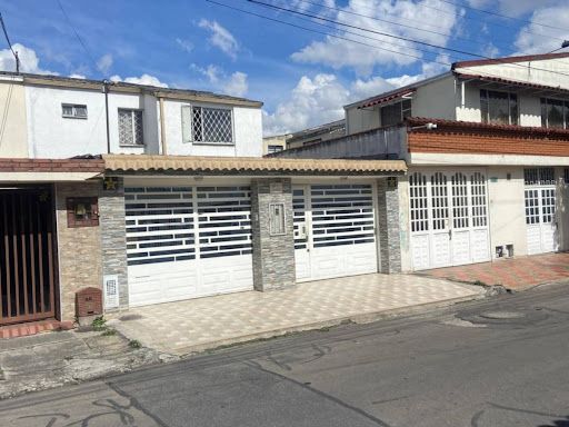Casa en venta Cundinamarca Bogotá Americas Occidental Et Ii 150 m2 Habitaciones 4 Baños 3 Garajes 2 Precio $799999999
