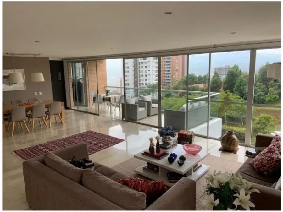 Apartamento en venta Antioquia Medellín El Tesoro 265 m2 Habitaciones 3 Baños 5 Garajes 3 Precio $1400000000