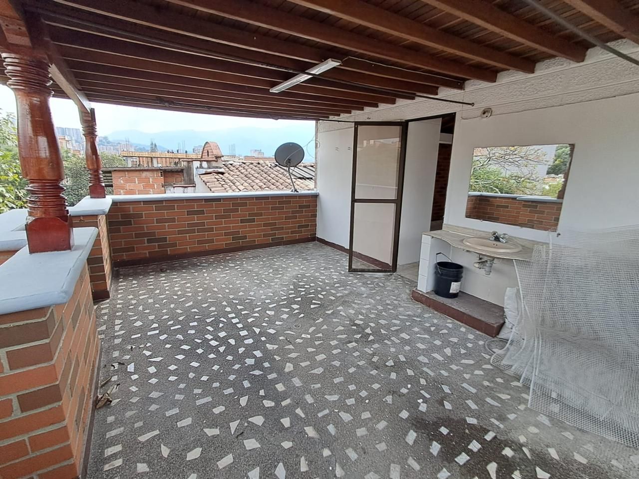 Apartamento en arriendo Antioquia Envigado El Dorado 140 m2 Habitaciones 3 Baños 2 Garajes 1 Precio $3300000