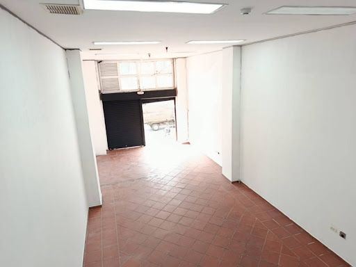 Local en arriendo Antioquia Medellín La Colina 120 m2 Habitaciones 0 Baños 2 Garajes 0 Precio $5800000