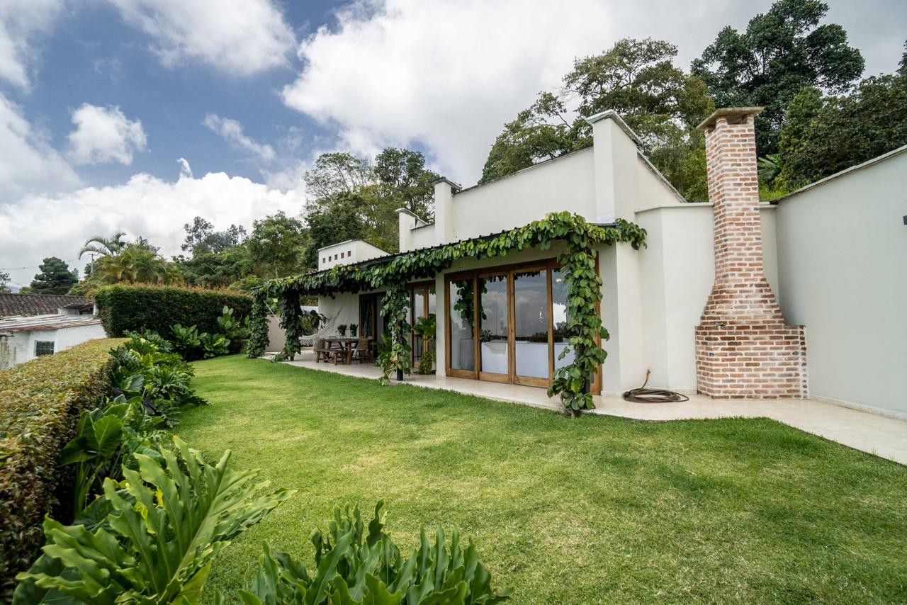 Casa en venta Valle Del Cauca Yumbo Yumbo 370 m2 Habitaciones 4 Baños 4 Garajes 4 Precio $1850000000