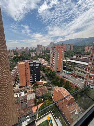 Apartamento en arriendo Antioquia Envigado La Inmaculada 127 m2 Habitaciones 3 Baños 4 Garajes 1 Precio $7500000