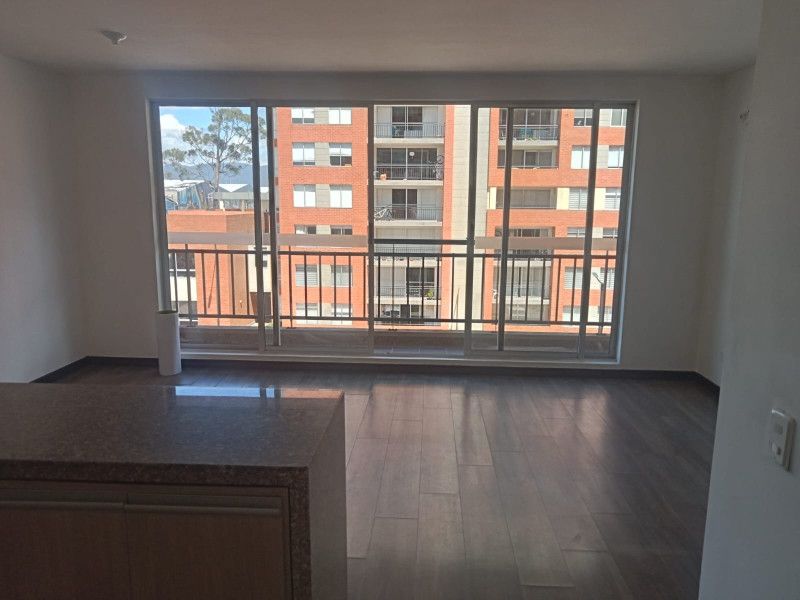 Apartamento en venta Cundinamarca Bogotá El Dorado 71 m2 Habitaciones 3 Baños 2 Garajes 1 Precio $450000000