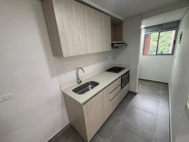 Apartamento en arriendo Antioquia Envigado Trianon 69 m2 Habitaciones 3 Baños 2 Garajes 0 Precio $3700000