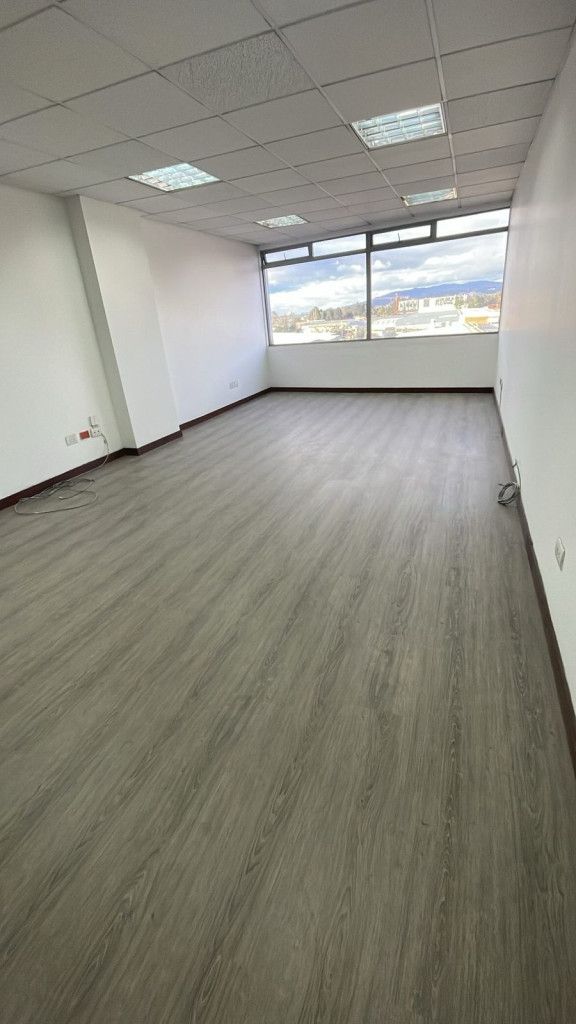 Oficina en venta Cundinamarca Bogotá Puerta De Teja 40 m2 Habitaciones 0 Baños 2 Garajes 1 Precio $370000000