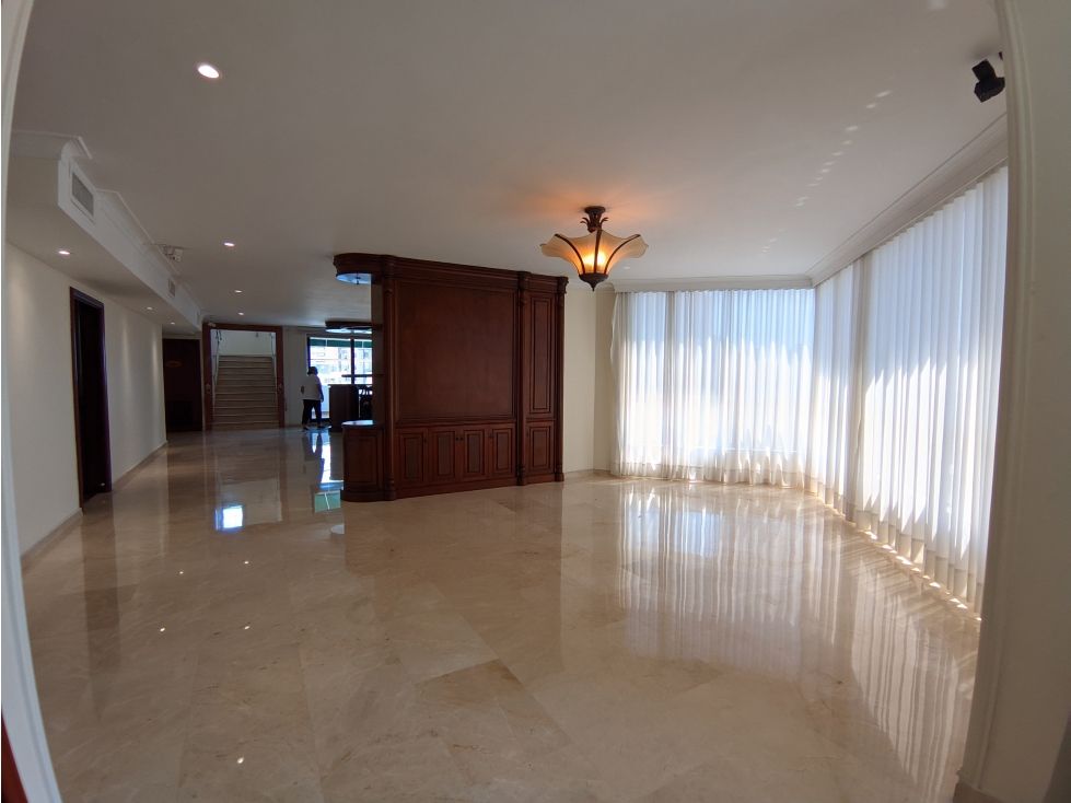 Apartamento en arriendo Atlántico Barranquilla Altos Del Prado 520 m2 Habitaciones 4 Baños 5 Garajes 2 Precio $10000000