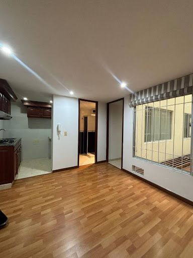 Apartaestudio en venta Cundinamarca Bogotá Estoril 30 m2 Habitaciones 1 Baños 1 Garajes 1 Precio $315000000