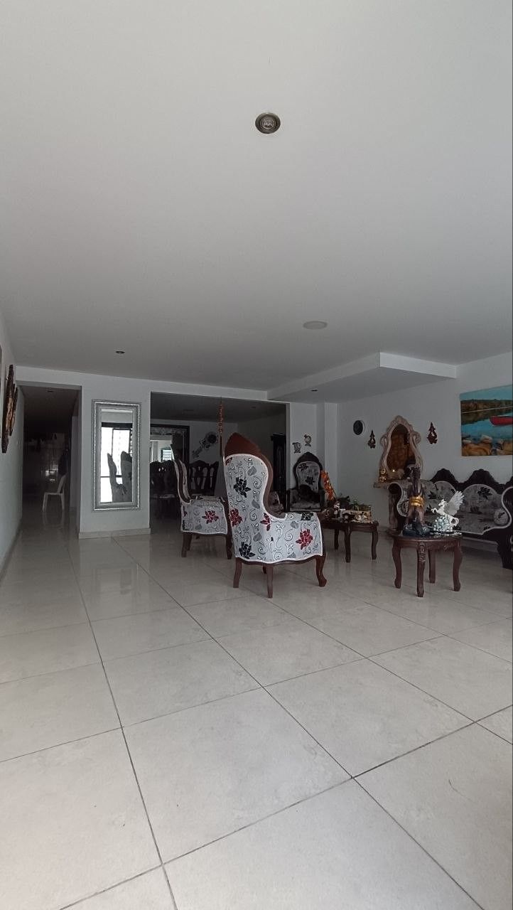 Casa en venta Valle Del Cauca Cali Olímpico 300 m2 Habitaciones 8 Baños 7 Garajes 2 Precio $750000000