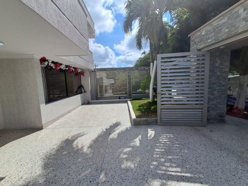 Casa en arriendo Atlántico Barranquilla La Cumbre 630 m2 Habitaciones 7 Baños 5 Garajes 3 Precio $10000000