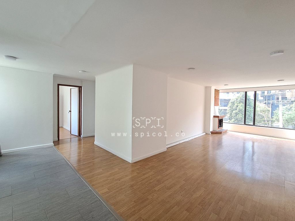 Apartamento en arriendo Cundinamarca Bogotá Los Rosales 93 m2 Habitaciones 3 Baños 3 Garajes 1 Precio $4573000
