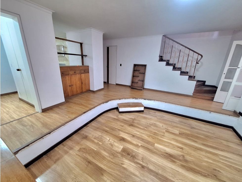 Casa en arriendo Antioquia Medellín El Poblado 237 m2 Habitaciones 4 Baños 3 Garajes 2 Precio $11000000