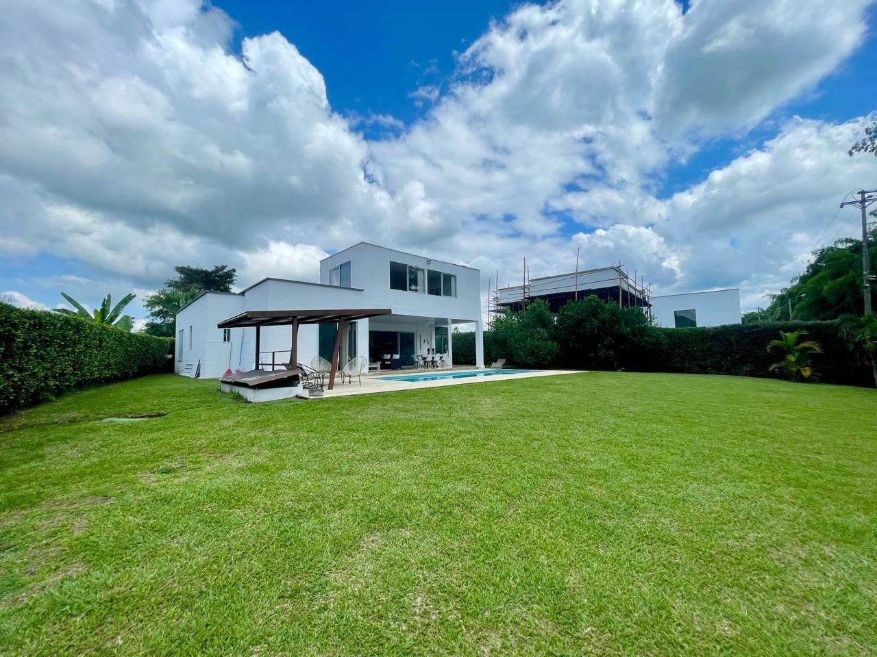 Casa en venta Quindío La Tebaida La Tebaida 280 m2 Habitaciones 3 Baños 5 Garajes 3 Precio $1300000000