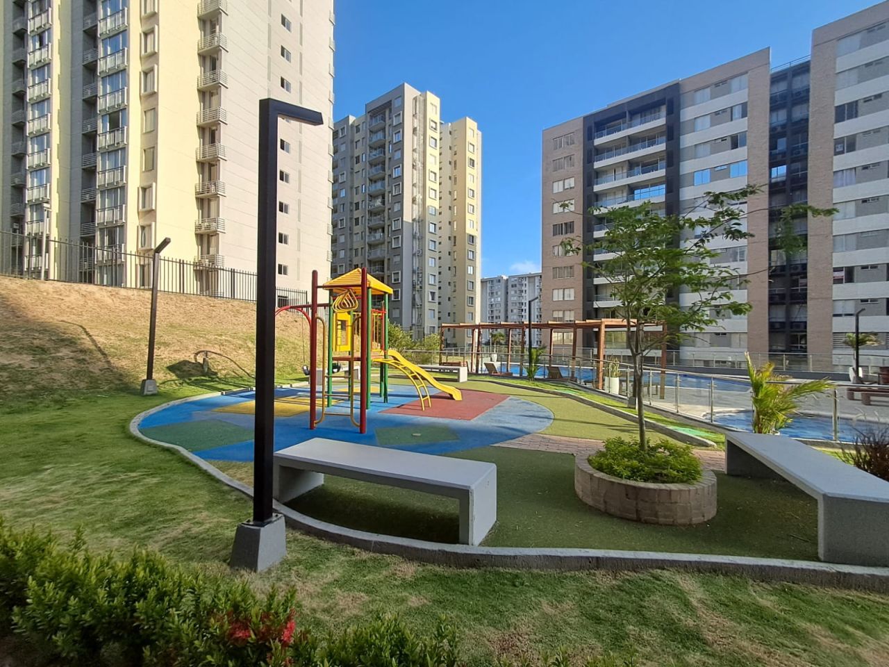 Apartamento en arriendo Atlántico Barranquilla Cr Esmeralda 76 m2 Habitaciones 3 Baños 2 Garajes 0 Precio $2363000