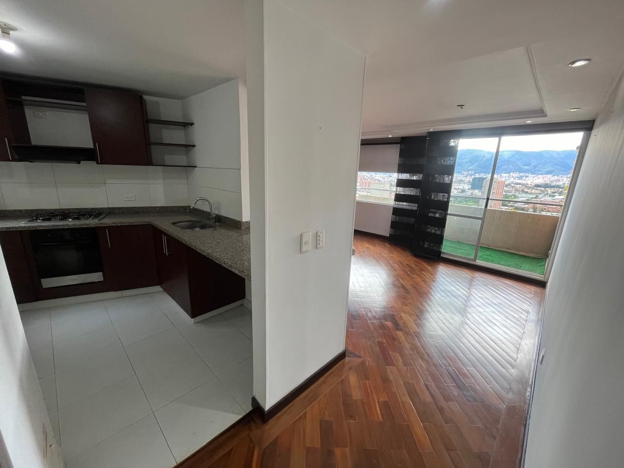 Apartamento en venta Cundinamarca Bogotá Santa Rosa 92 m2 Habitaciones 3 Baños 2 Garajes 1 Precio $680000000