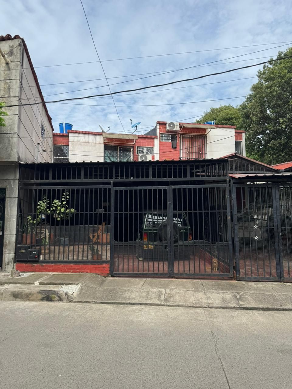 Casa en venta Huila Neiva Manzanares 107 m2 Habitaciones 3 Baños 3 Garajes 1 Precio $240000000
