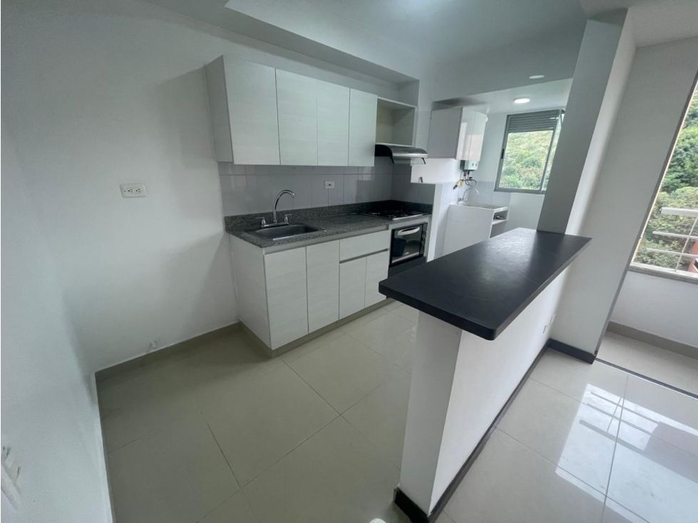 Apartamento en arriendo Antioquia Medellín Santa Rosa De Lima 65 m2 Habitaciones 2 Baños 2 Garajes 1 Precio $2800000