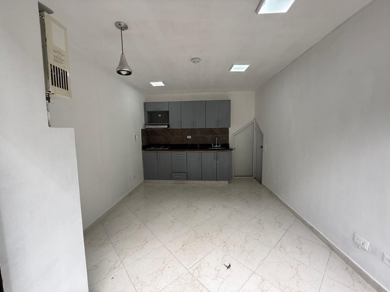Local en arriendo Antioquia Envigado La Sebastiana 1 m2 Habitaciones 0 Baños 1 Garajes 0 Precio $1600000