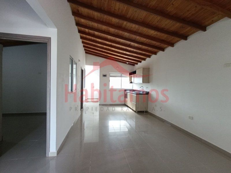 Apartamento en arriendo Antioquia Medellín La Gloria 82 m2 Habitaciones 3 Baños 2 Garajes 0 Precio $2500000