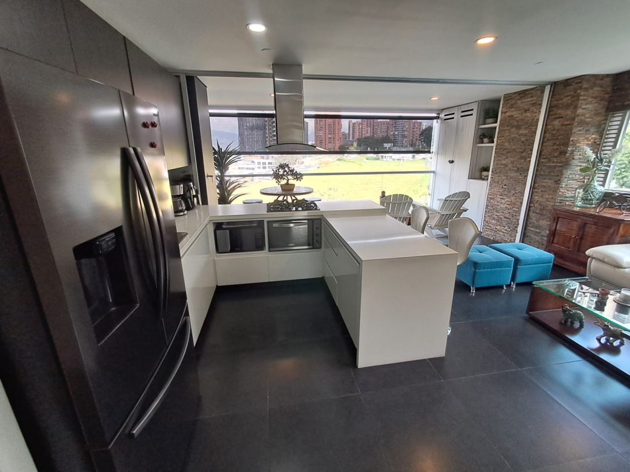 Apartamento en arriendo Antioquia Medellín El Castillo 90 m2 Habitaciones 2 Baños 2 Garajes 0 Precio $5500000