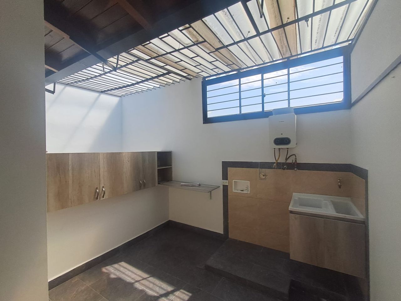 Casa en venta Antioquia Itagüí Ub Valle Del Sur 105 m2 Habitaciones 4 Baños 3 Garajes 1 Precio $540000000